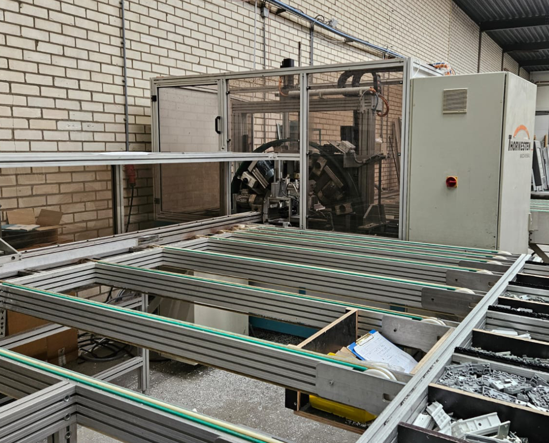machine 03.jpg