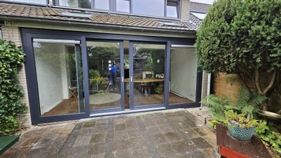 Kunststof schuifpui in Kortenhoef geplaatst door Flevo Kozijnenfabriek
