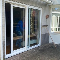 Flevo Kozijnen Almere - Kunststof schuifpui in Almere Hout 4.jpeg