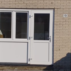 Flevo Kozijnen Almere - Van garage naar kantoor in 1 dag 5.jpeg
