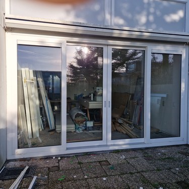Flevo Kozijnen Almere - Amsterdam krijgt een kunststof schuifpui 02.jpeg