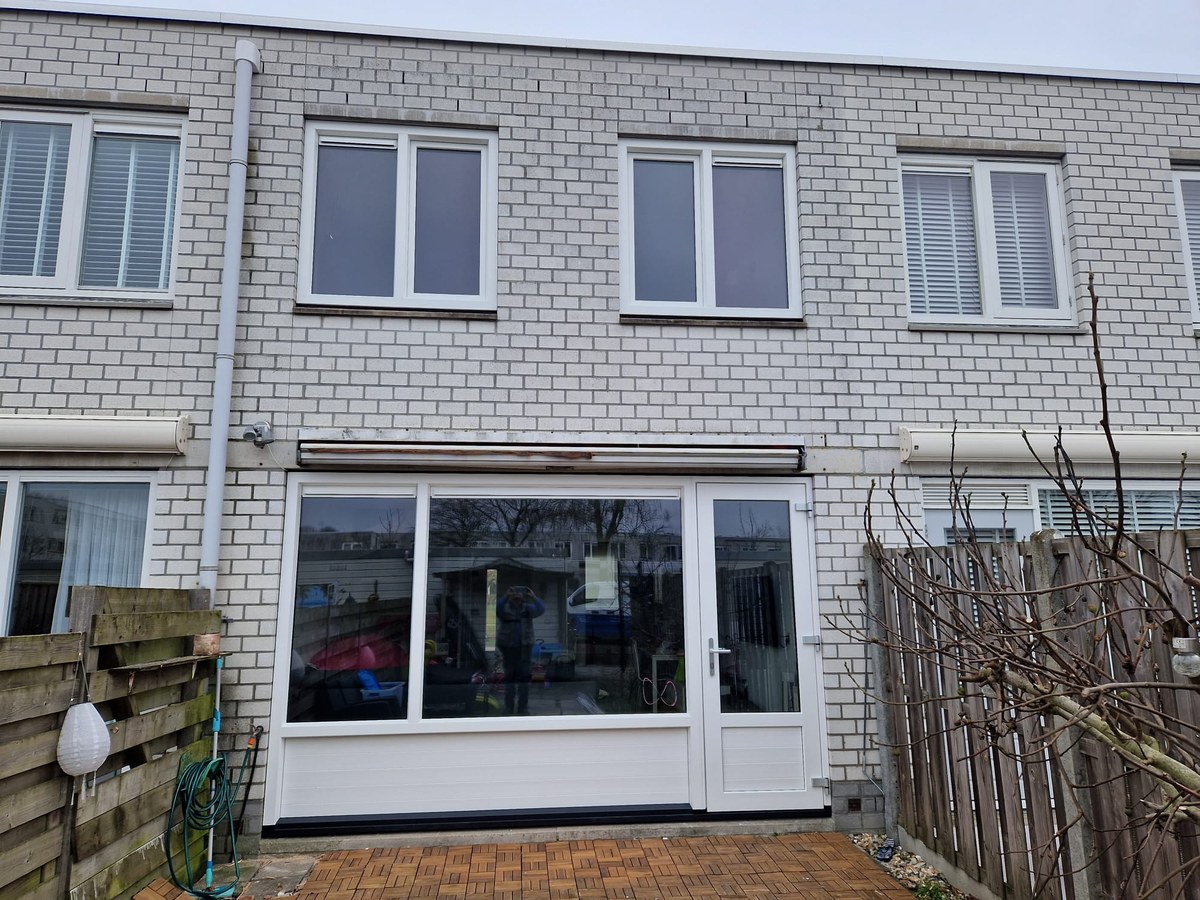 Alle kunststof kozijnen vervangen in Almere – complete renovatie in de Muziekwijk