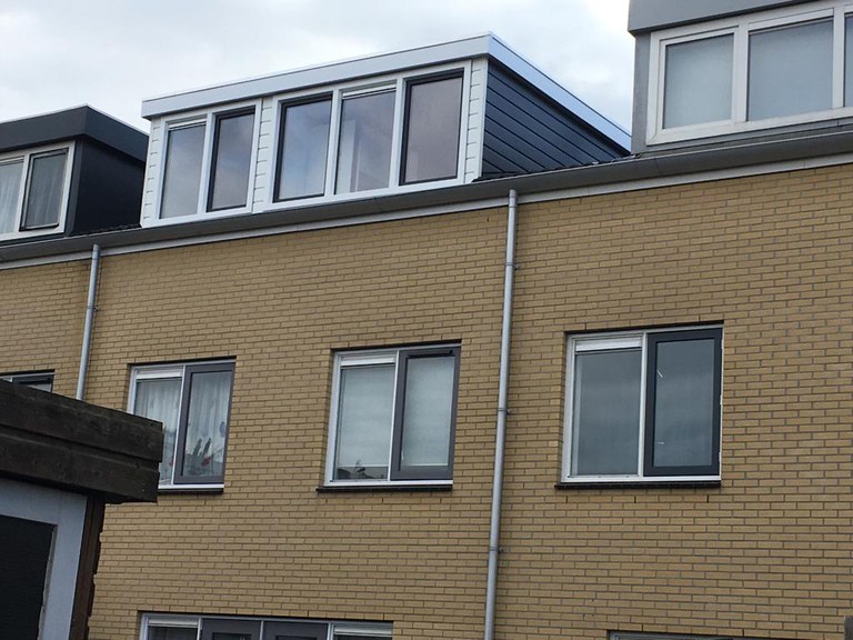 191023-dakkapel-bouw-in-almere 3.jpeg