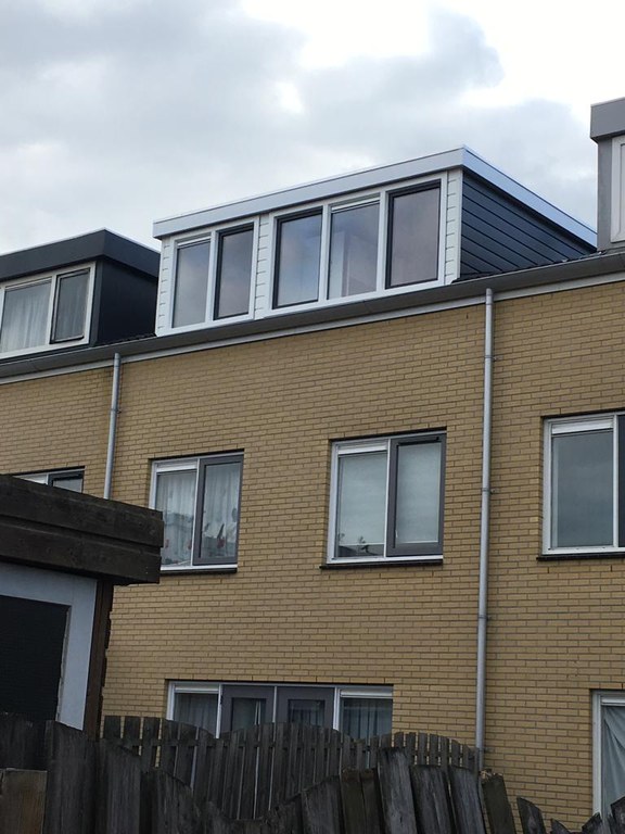 191023-dakkapel-bouw-in-almere 4.jpeg