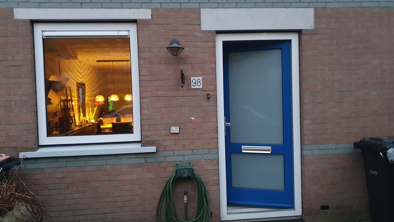 Kunststof voordeur met raamkozijn voor woningen in Naarden
