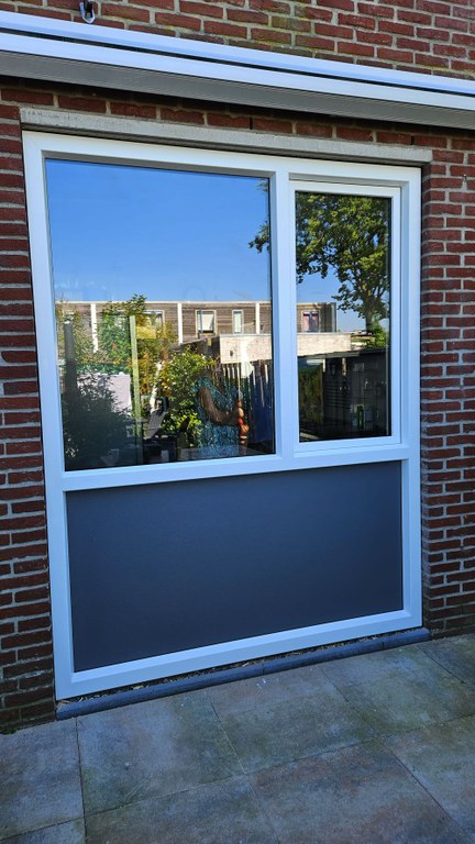 Almere-Haven: Nieuw kozijn gelijk fris