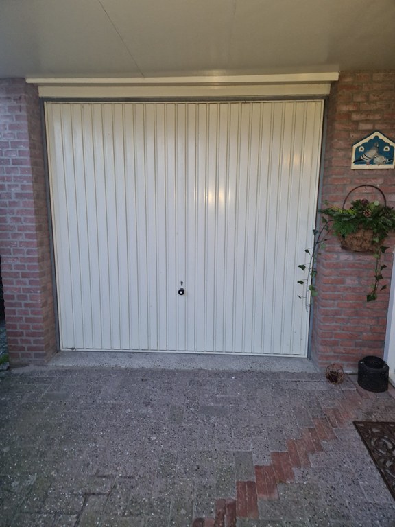 Almere Muziekwijk, van garage naar kantoor 01.jpeg