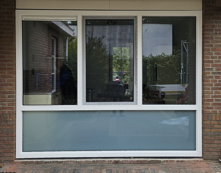 Nieuwe kunststof kozijn Nieuwe kunststof kozijn