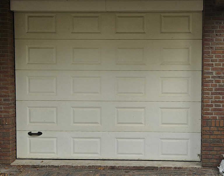 Oude garagedeur Oude garagedeur