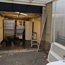 Van garagedeur naar kunststof kozijn 24.jpg