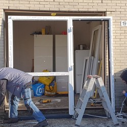 210215_Van garage naar kantoor in 1 dag 3.jpeg