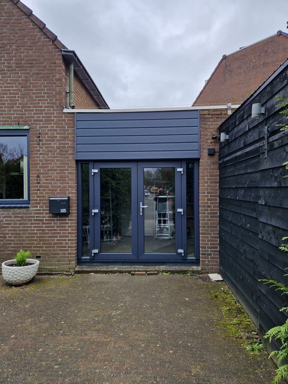 Verbouw uw woning met kunststof kozijnen, een nieuwe voordeur, ramen en een garagekamer